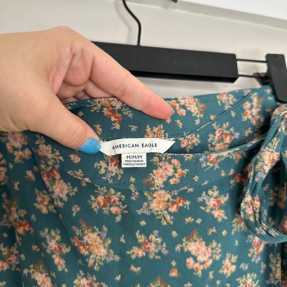 American Eagle Green Floral Print Mini Skirt Tie Waist‎ Women's Medium - Picture 2 of 7